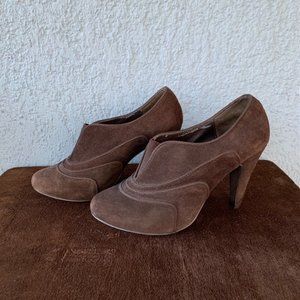 Steve Madden Brown Heeled Booties